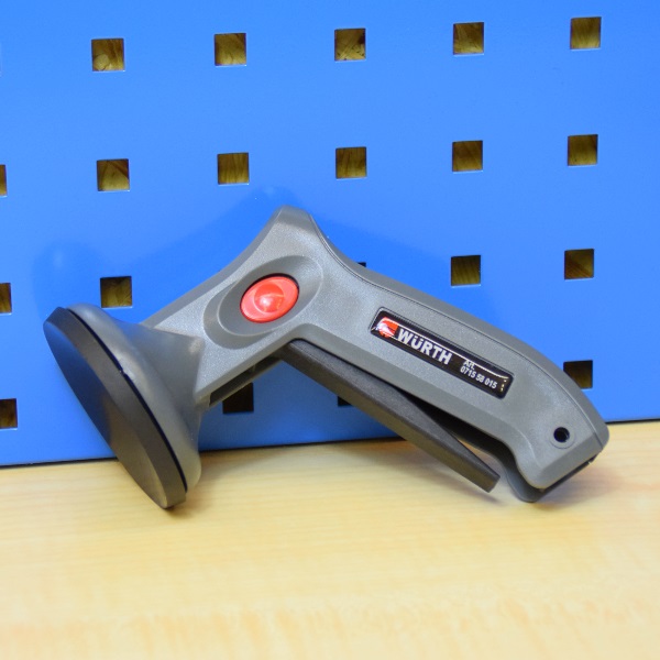 The preview image is only displayed in the finished auction!